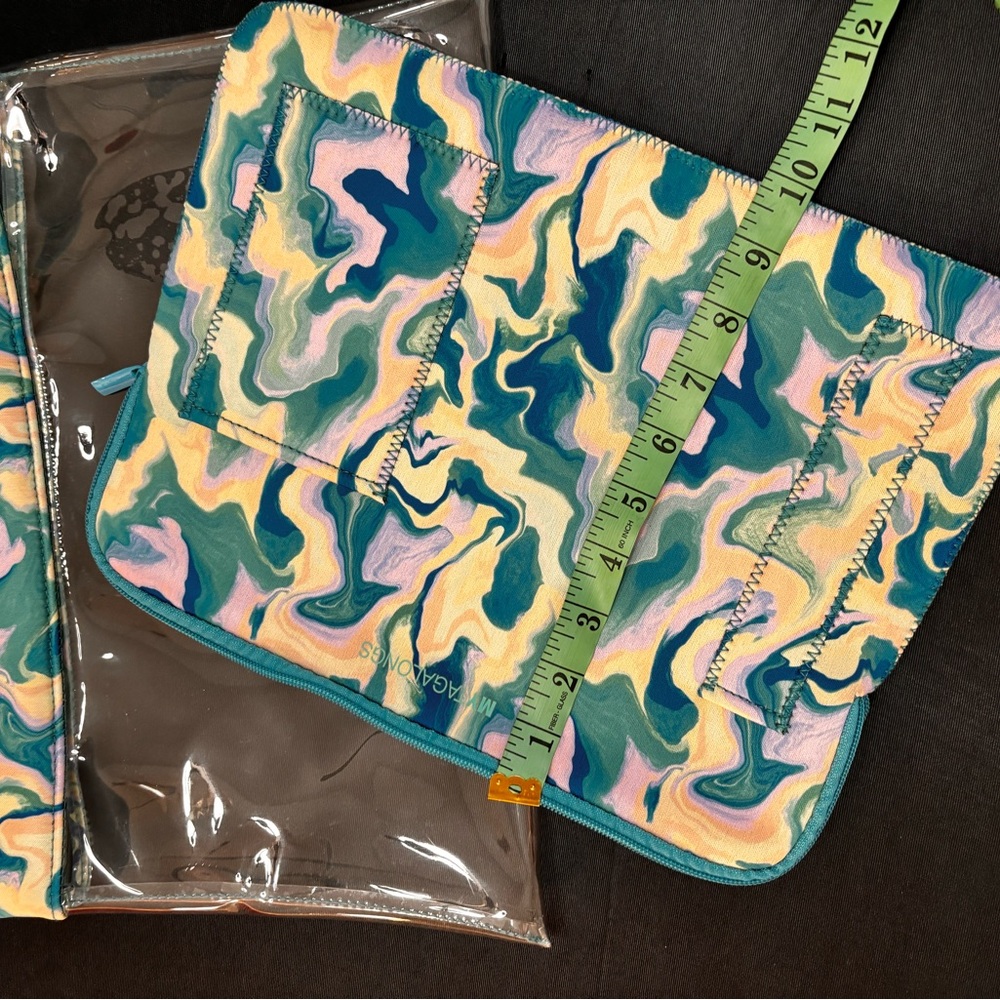 MYTAGALONGS Multicolor Abstract computer bag - Picture 5 of 8